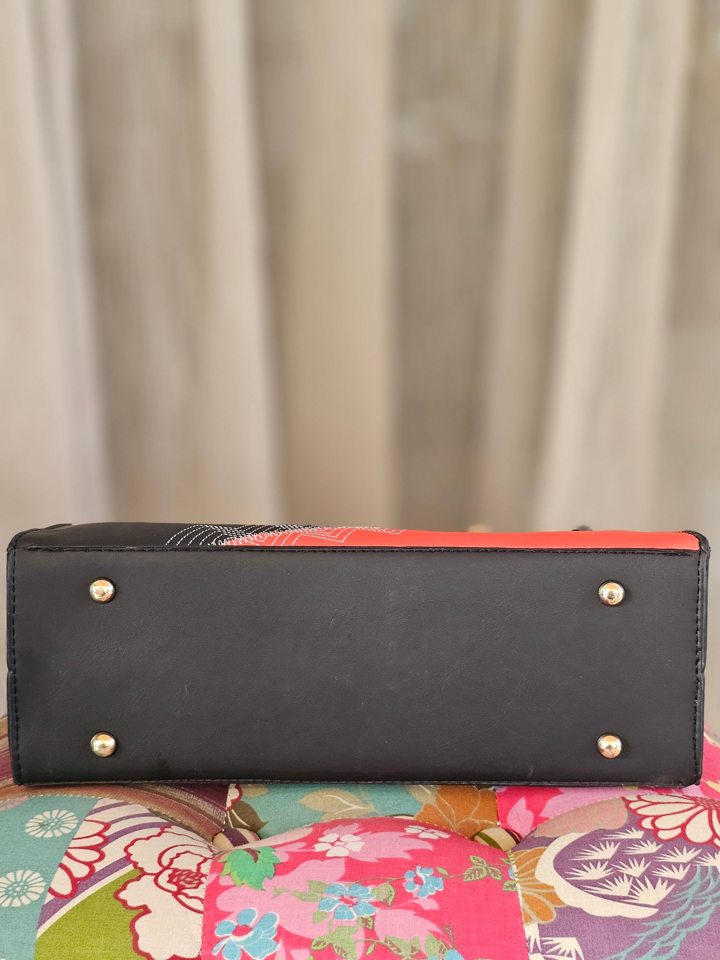 Soul Γυναικεία Τσάντα Rational Μαύρο με Λευκό και Κόκκινο 231107