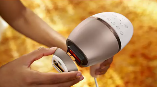 Συσκευή αποτρίχωσης Philips Lumea με τεχνολογία IPL BRI945/00