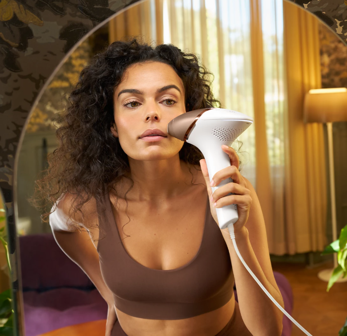 Συσκευή αποτρίχωσης Philips Lumea με τεχνολογία IPL BRI945/00